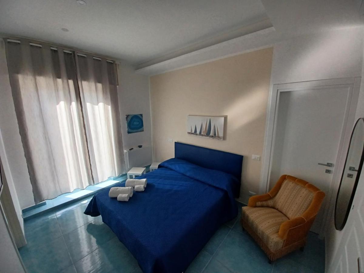 B&B Due Stanzulelle Salerno Eksteriør bilde