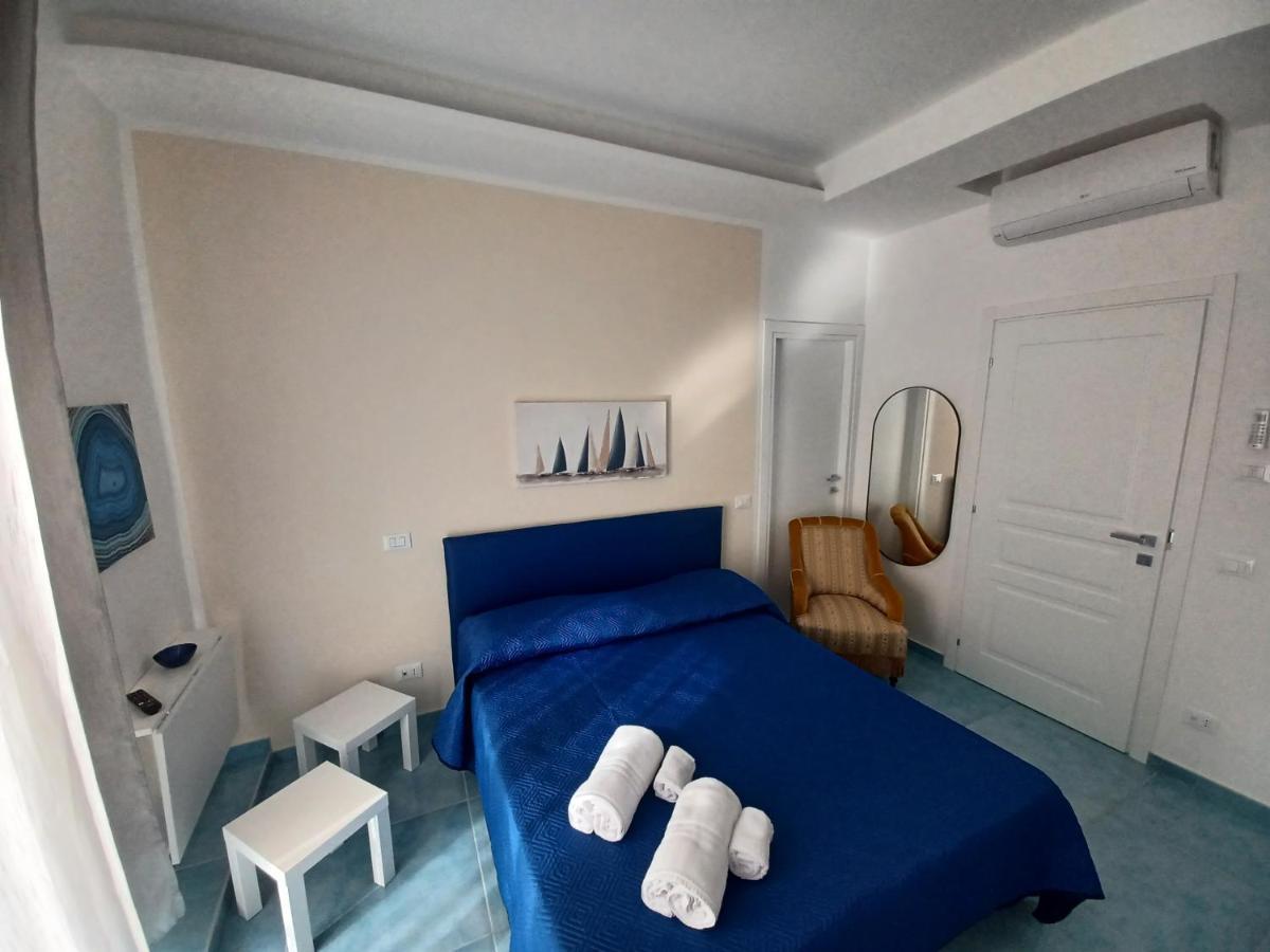 B&B Due Stanzulelle Salerno Eksteriør bilde